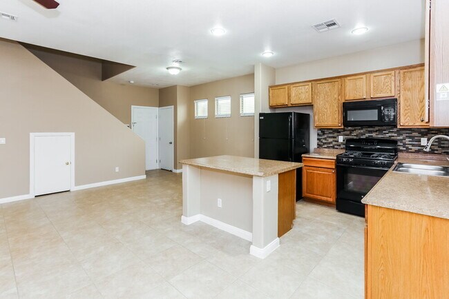 Photo - 6440 N Butterfly Sky St