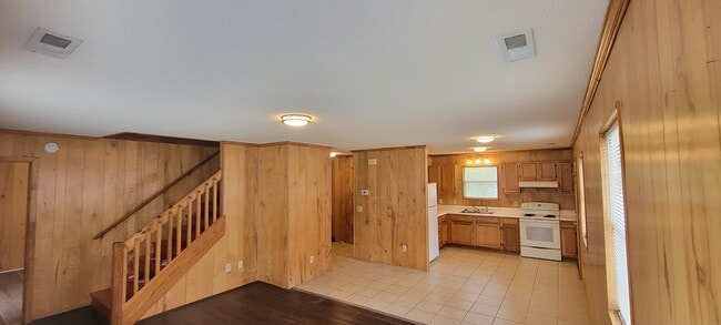 Photo - 5442 Sidbury Rd