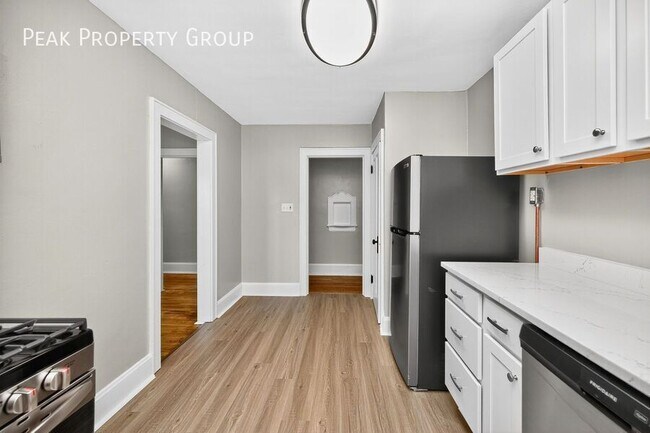 Photo - 1772 Williams Ave Unidad 10