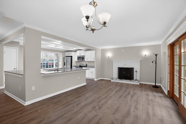 Photo - 8512 Rose Marie Dr