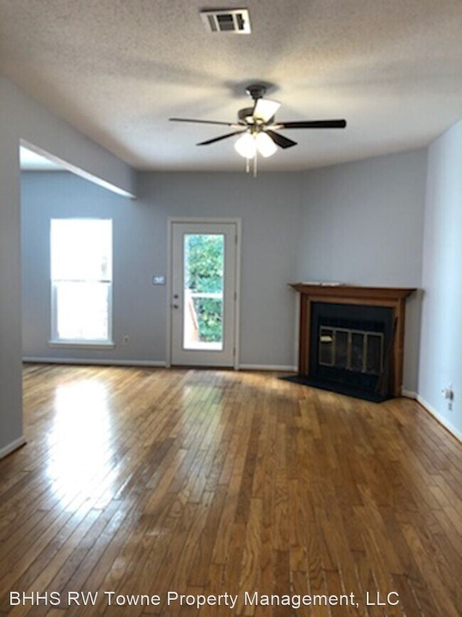 Photo - 2 br, 2.5 bath House - 5341 Aden Court