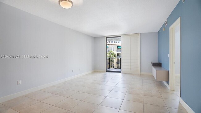 Photo - 55 Merrick Wy Unit 729