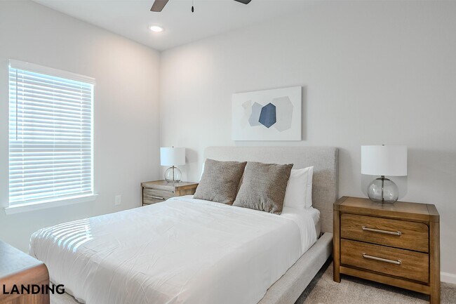 Photo - 1650 Harris Hill Rd Unidad 08-8305