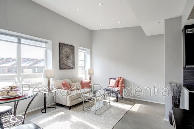 Photo - 2422 17th St NW Unit #301