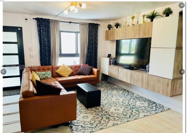 Photo - 721 SW 69th Ave