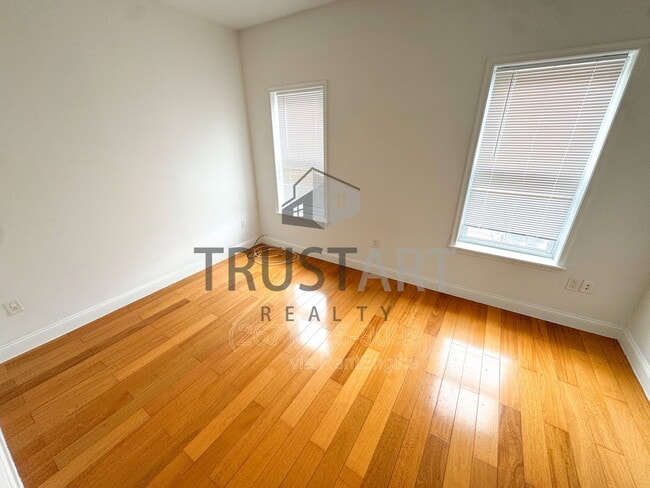 Photo - 2329 S 15th St Unit 2