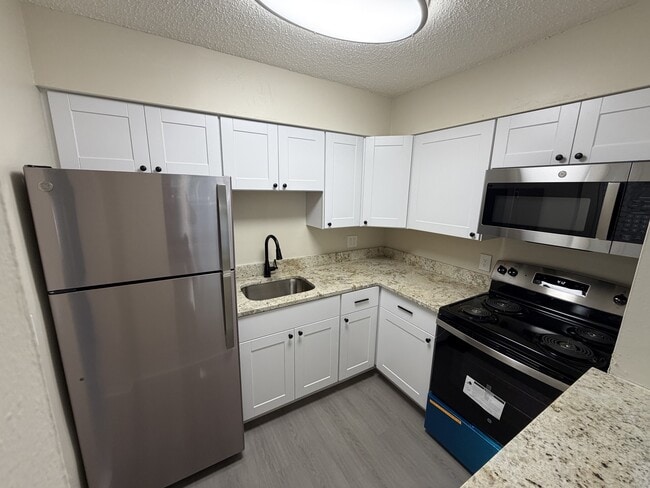 Photo - 5290 70th Ave N, Pinellas Park, FL 33781