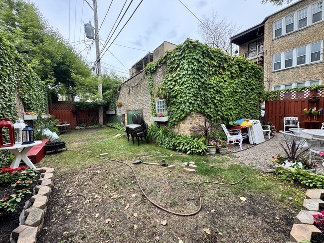 Photo - 2050 W Farwell Ave Unit G
