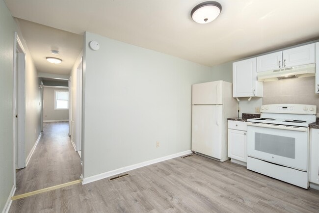 Photo - 114 Ida St