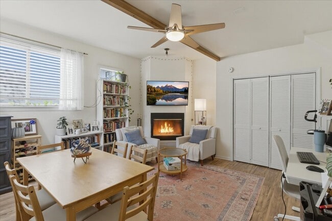 Photo - 3144 N Southport Ave Unit CH2