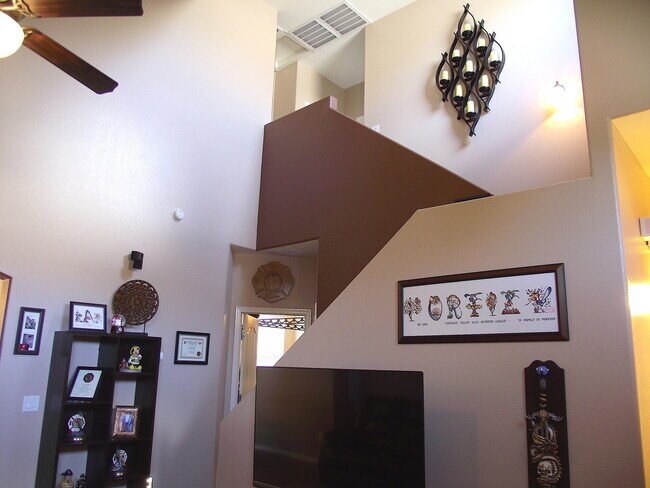 Photo - Northeast/Sandstone Ranch Estates 4bed/2.5bath with REFRIG A/C!