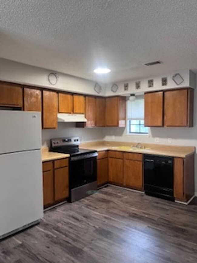 Photo - 1611 S Z St