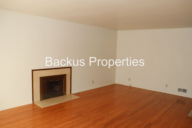 Photo - Wonderful three bedroom home in Monterey Park area of South Salinas