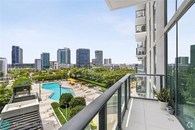 Building Photo - 501 NE 31st St Unit 708 Rental