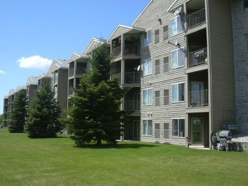Camarae Arms - Camarae Arms Apartments