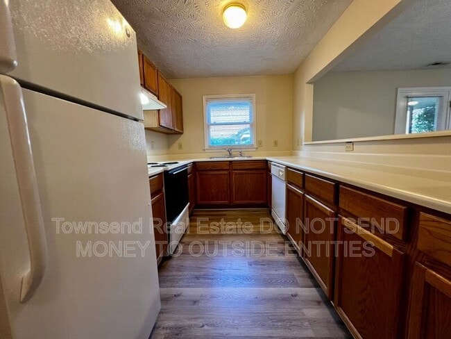 1020-4 Ancestry Dr.