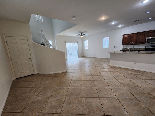 Photo - Beautiful 3-bedroom home with a loft!