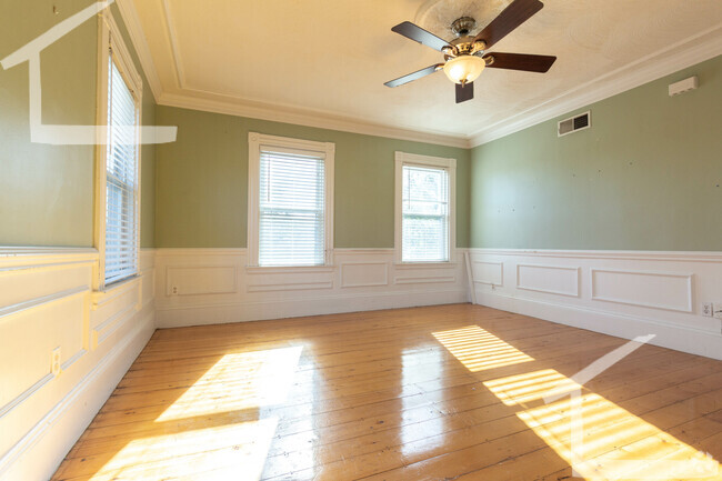 Building Photo - 57 Riverdale St Unit 3 Rental