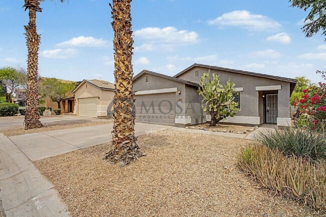 Building Photo - 1004 E Cowboy Cove Trail