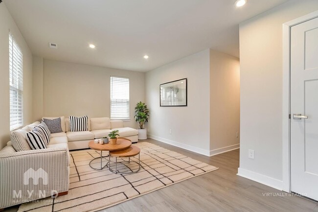 Photo - 2423 Dr Carver Rd