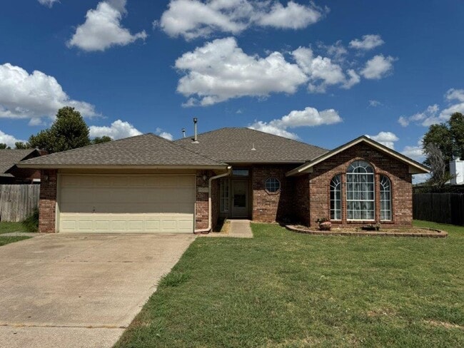 3 bed 2 bath, storm shelter and all wood ... - 3 bed 2 bath, storm shelter and  all wood ... House