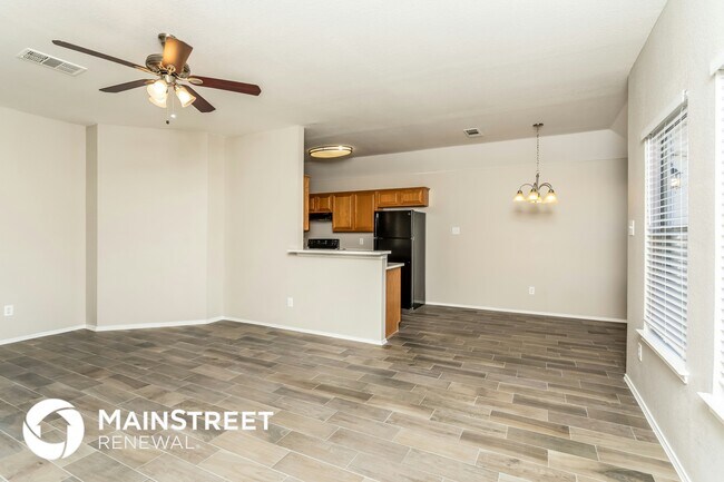 Photo - 717 Somerset Dr