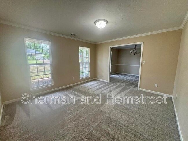 Photo - 636 Bridgton Dr