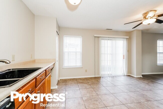 Photo - 3012 Earlswood Ln