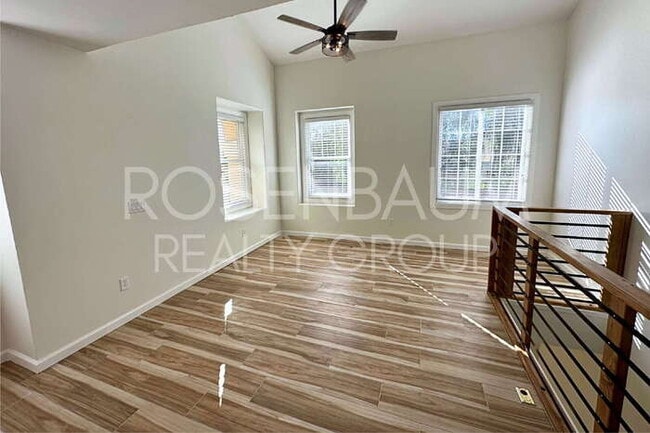 Building Photo - Stylish 3-story townhome in The Gardens Co...