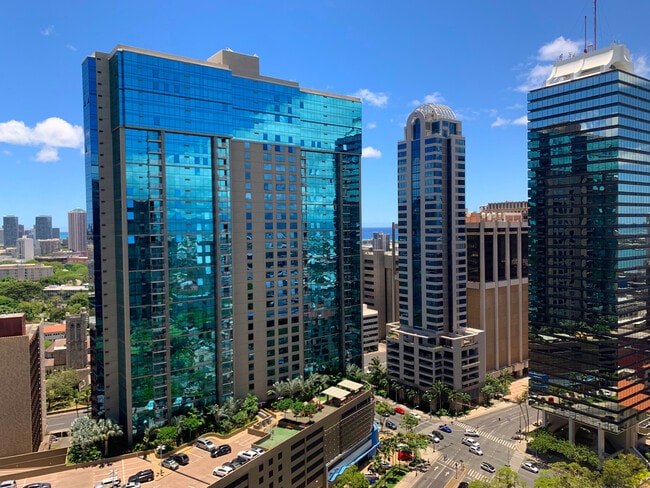 Building Photo - Convenient Downtown 1 Bed 1 Bath 1 Parking in the Kukui Plaza Unit D2606