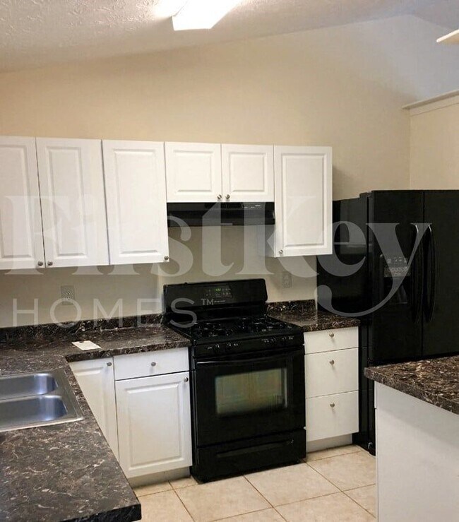 Photo - 3090 Meadowview Ln