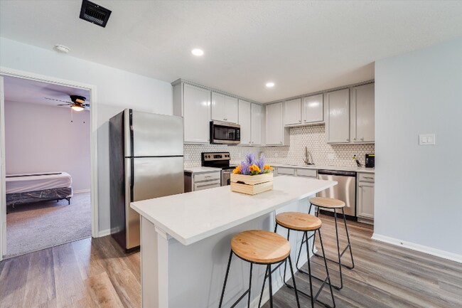 Photo - 23311 Richards Rd