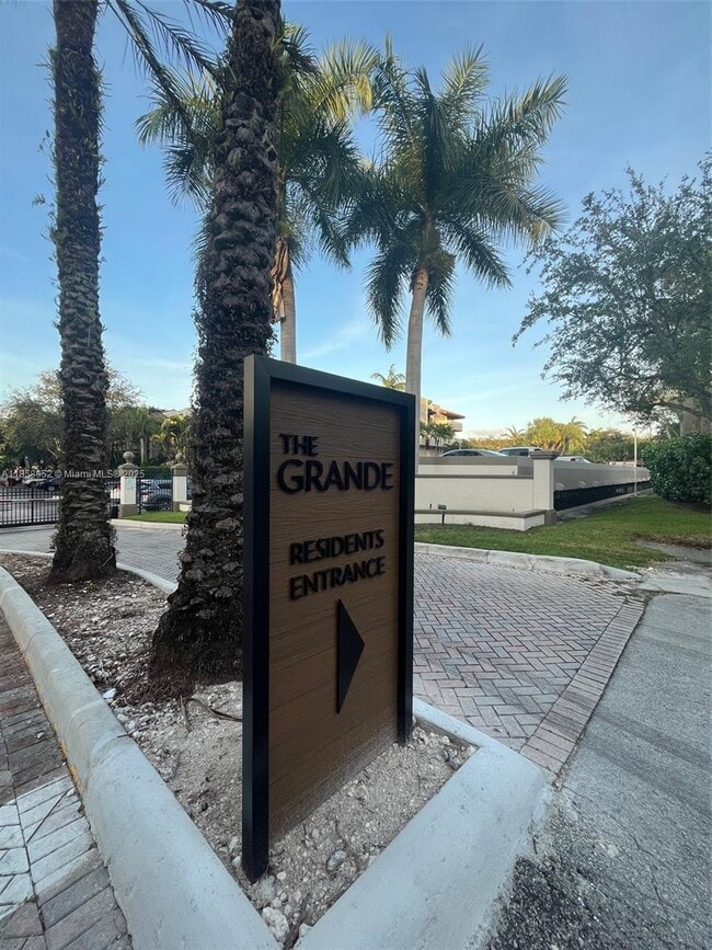 Photo - 9021 SW 94th St Unit 709