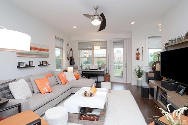 Photo - 1221 Twin Branches Way