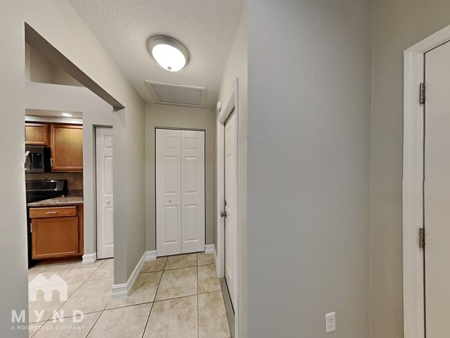 Photo - 8280 Philatelic Dr