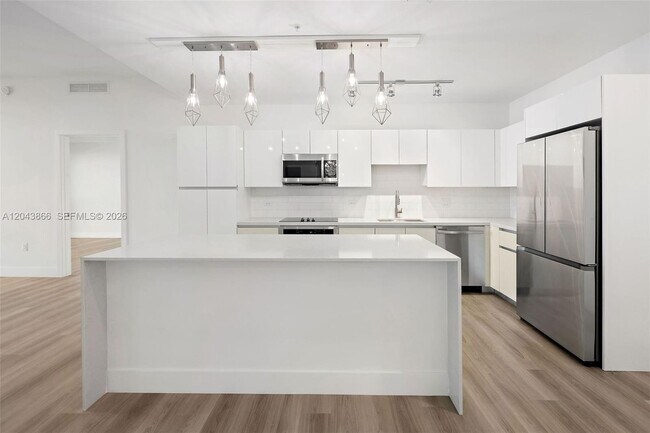 Photo - 101 Diplomat Pkwy Unit 2304