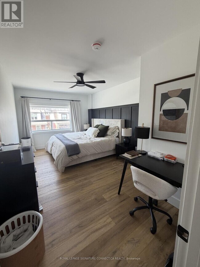 Photo - 1167 Woodbine Ave