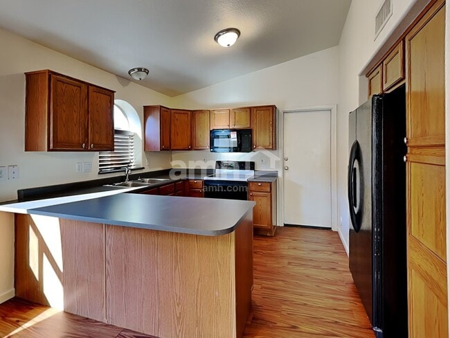 Photo - 555 N 167th Dr