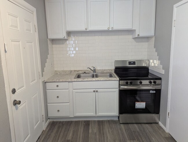 Photo - 535 42nd St Unit A