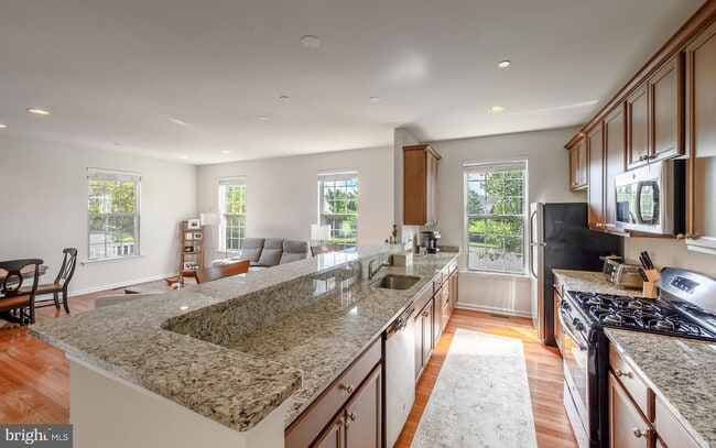 Photo - 310 Katie Ln