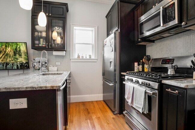 Photo - 32 Woodward St Unit 3##