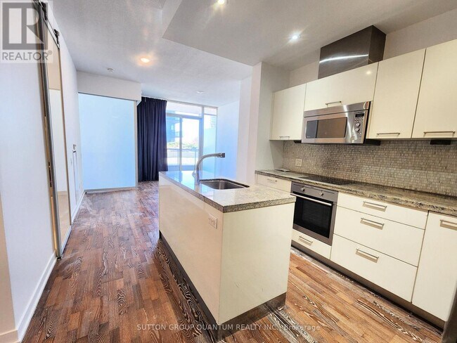 Photo - 90 Park Lawn Rd Unit 203