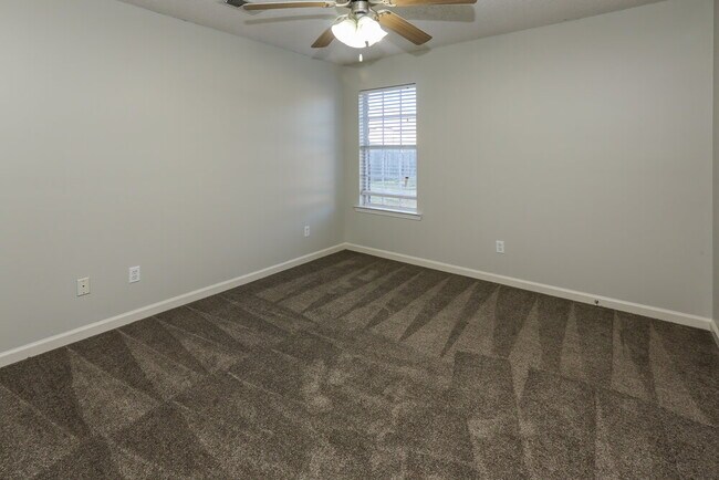 Photo - 4140 Amherst Dr