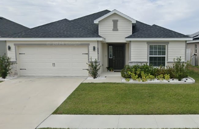 Building Photo - North Lakeland Rental Home!