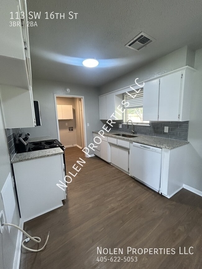 Photo - 113 SW 16th St