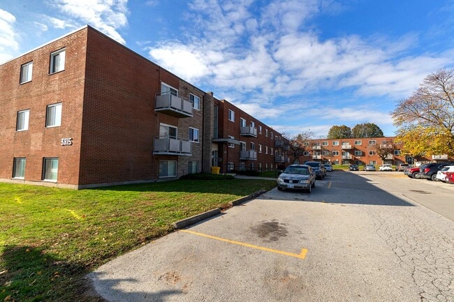 Photo - Colborne Court Apartments