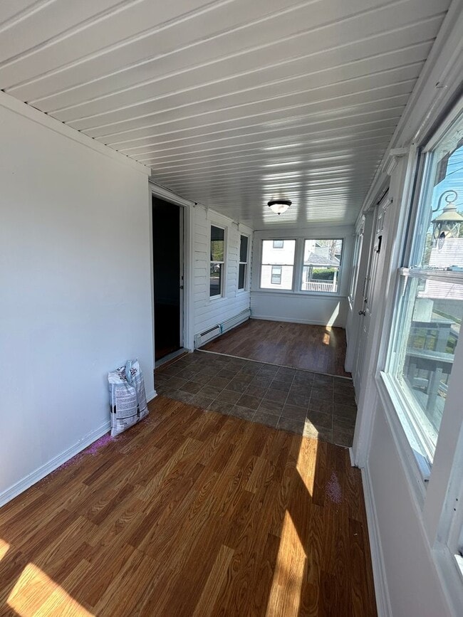 Photo - Lovely 4 Bedroom Single Family House in Neptune!