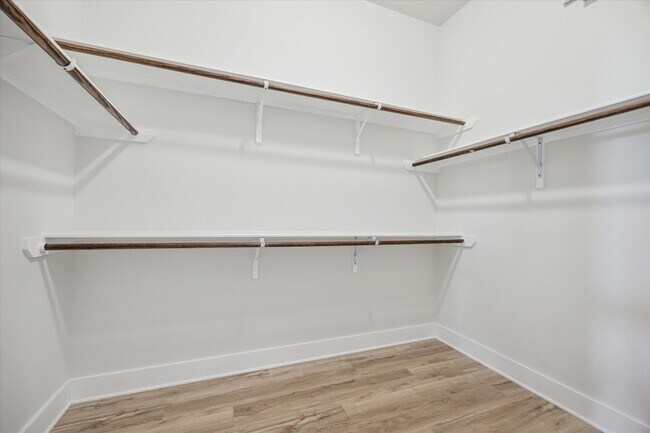 Building Photo - 4409 Schuler St Rental