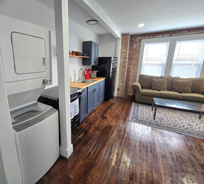 Photo - 11765 Glenfield Ave Unit SI ID1437649P