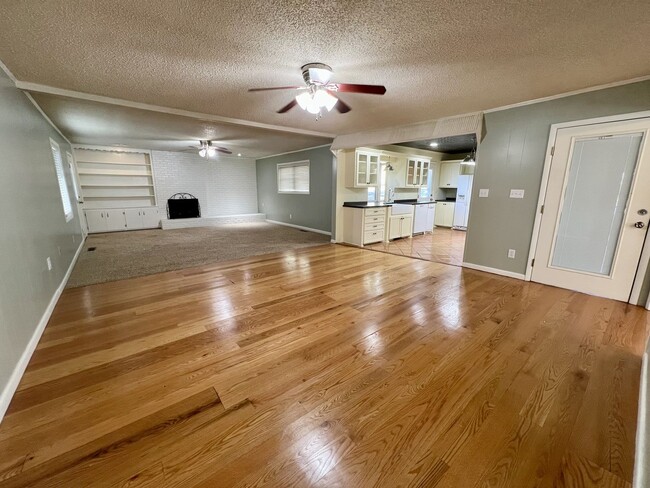 Photo - 223 S Gunther St